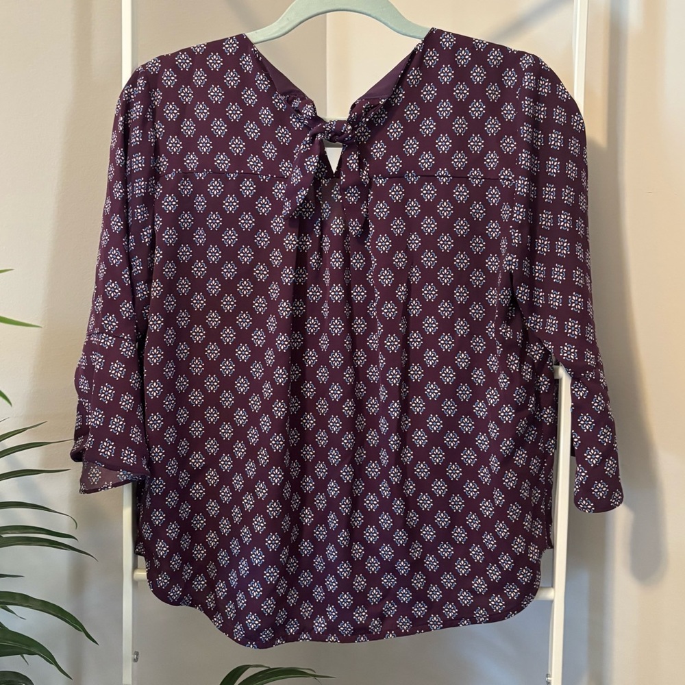 41 Hawthorn Geometric Plum Blouse - Picture 7 of 10
